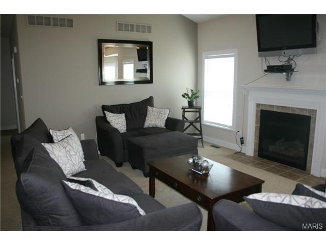 814 Bluff Brk, O'fallon, MO 63366 photo 7