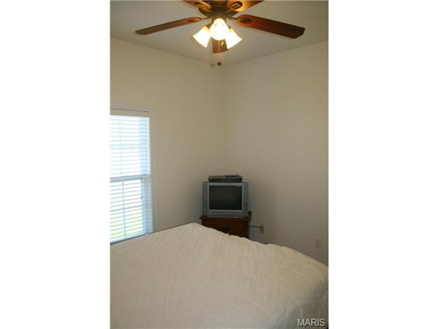 814 Bluff Brk, O'fallon, MO 63366 photo 19