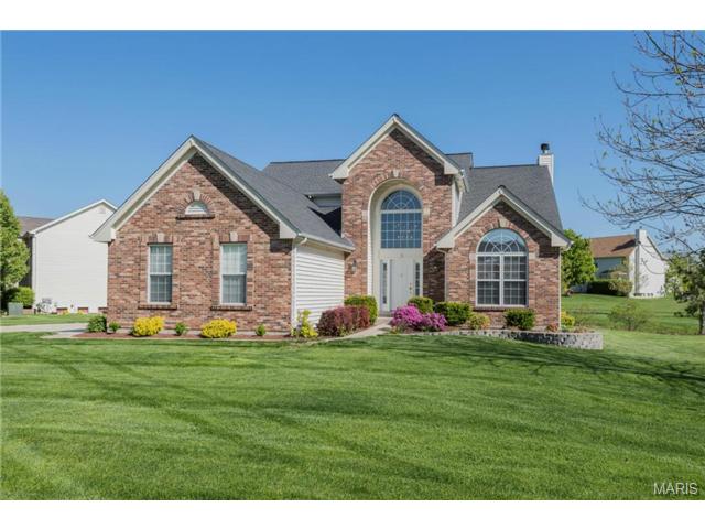 5597 Hennsley Cir, Weldon Spring, MO 63304 photo 1