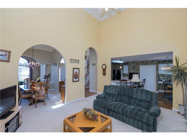5597 Hennsley Cir, Weldon Spring, MO 63304 photo 7