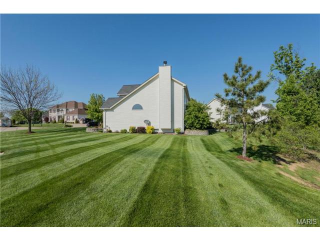 5597 Hennsley Cir, Weldon Spring, MO 63304 photo 21