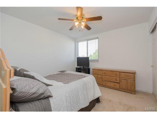 5597 Hennsley Cir, Weldon Spring, MO 63304 photo 13