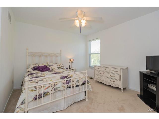 5597 Hennsley Cir, Weldon Spring, MO 63304 photo 12