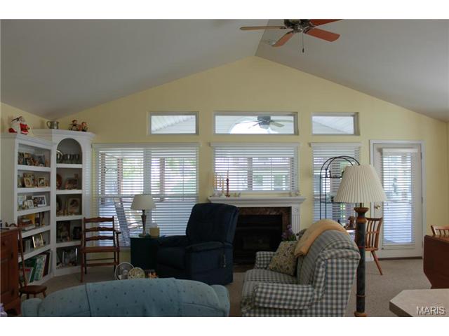 217 Kildare Ct, O'fallon, MO 63366 photo 2
