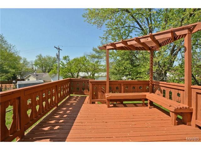 380 Sorrento, Ballwin, MO 63021 photo 15