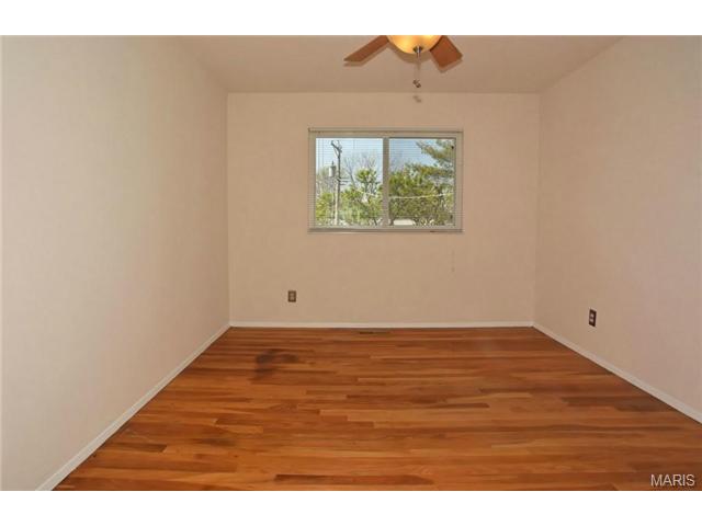 380 Sorrento, Ballwin, MO 63021 photo 8