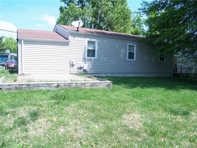 406 Feise Rd, O'fallon, MO 63368 photo 2