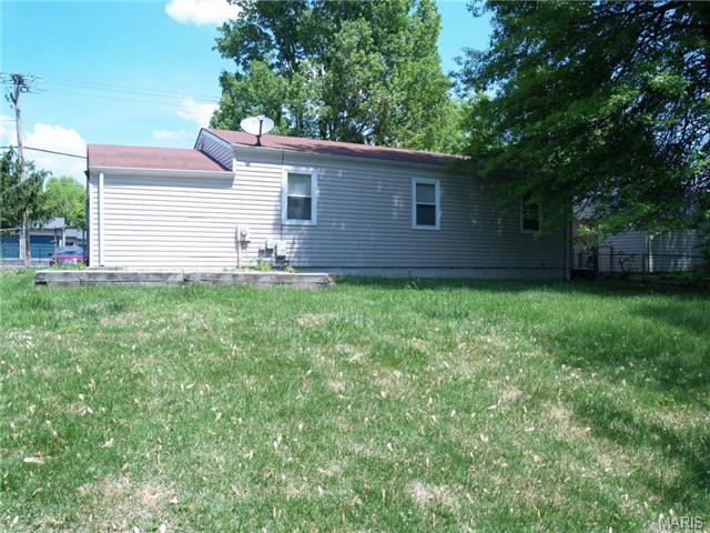 406 Feise Rd, O'fallon, MO 63368 photo 3