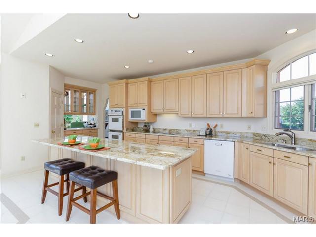130 Roehampton Ln, Weldon Spring, MO 63304 photo 17