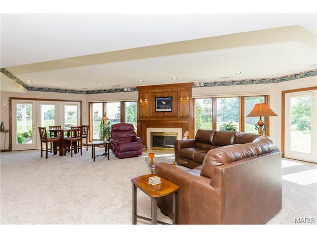 130 Roehampton Ln, Weldon Spring, MO 63304 photo 38