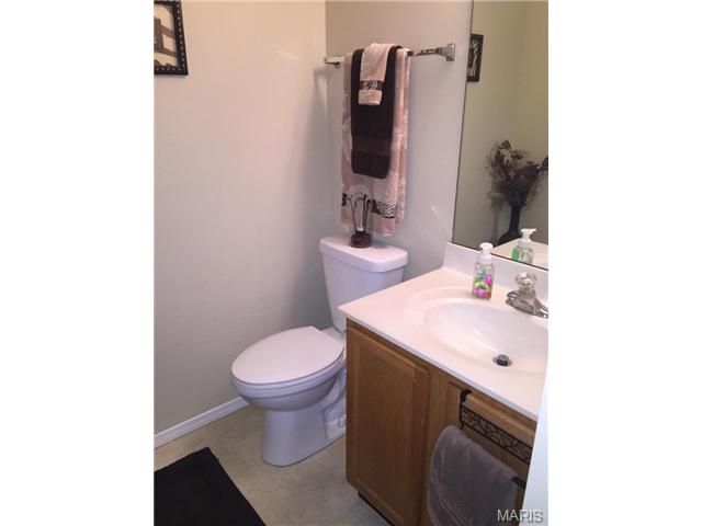 713 Hyde, O'fallon, MO 63366 photo 6