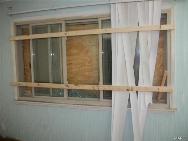 8311 Edna Ave, Ferguson, MO 63135 photo 1