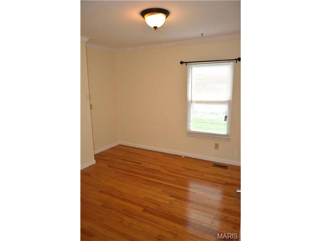563 Kehrs Ml, Ballwin, MO 63011 photo 13