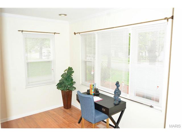 563 Kehrs Ml, Ballwin, MO 63011 photo 8