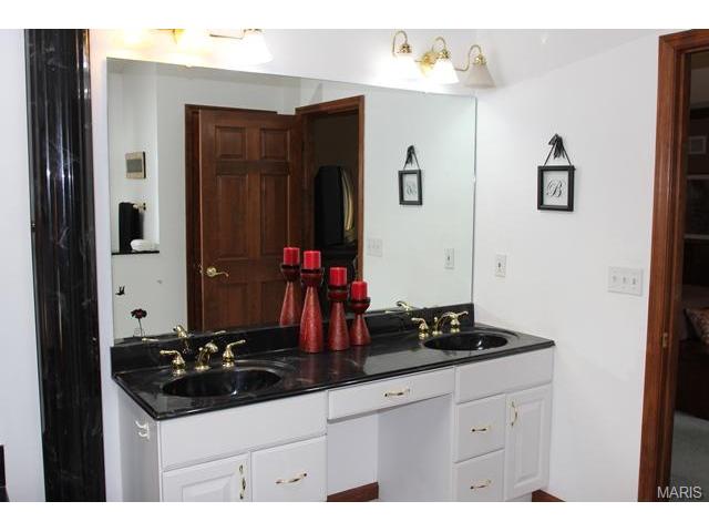 3084 Devilla Trl, Saint Charles, MO 63301 photo 33