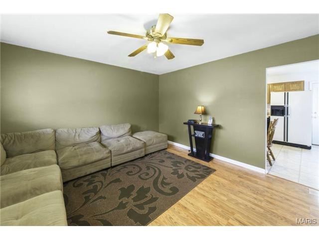 405 Saint Joseph Ave, O'fallon, MO 63366 photo 4