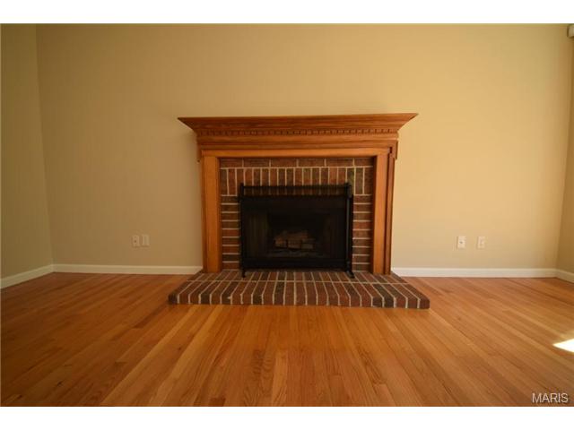 800 Legends View Dr, Eureka, MO 63025 photo 9