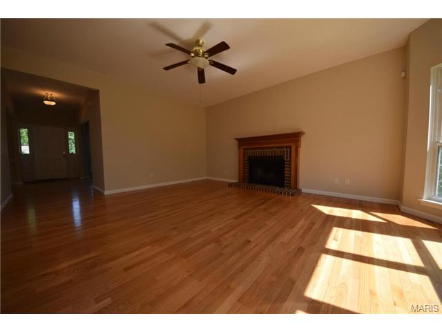 800 Legends View Dr, Eureka, MO 63025 photo 8