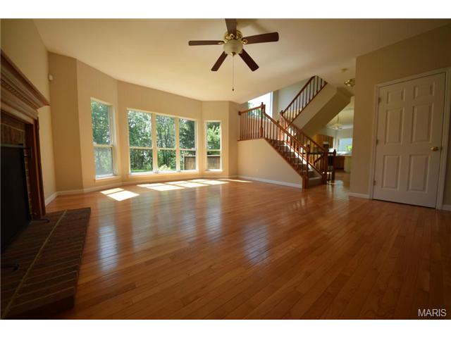 800 Legends View Dr, Eureka, MO 63025 photo 2