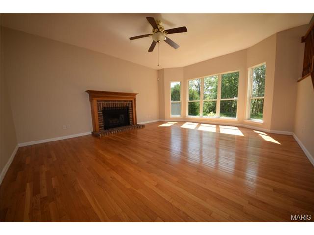 800 Legends View Dr, Eureka, MO 63025 photo 3