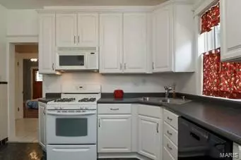 5338 Devonshire Ave, Saint Louis, MO 63109 photo 11