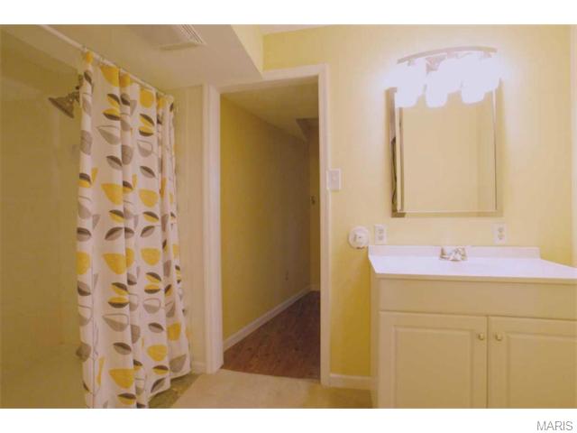 1013 Shadowoak, Ballwin, MO 63021 photo 14
