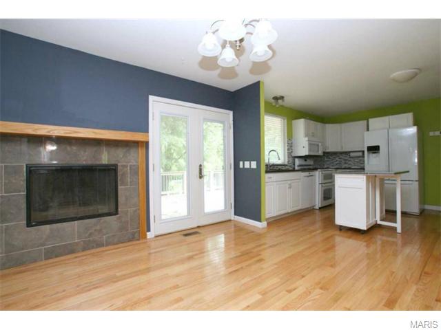 1013 Shadowoak, Ballwin, MO 63021 photo 4