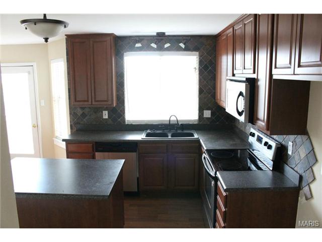 120 Lamplighter Way, O'fallon, MO 63368 photo 3