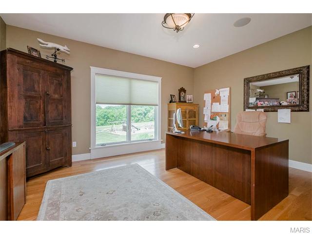 2083 Eisenbath Rd, O'fallon, MO 63366 photo 19