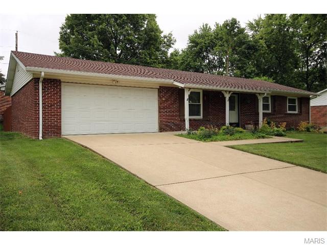 11245 Terry Ave, Bridgeton, MO 63044 photo 1