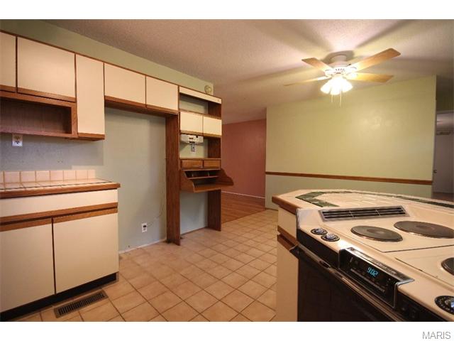 11245 Terry Ave, Bridgeton, MO 63044 photo 10