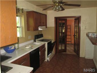 24 S Schlueter Ave, Saint Louis, MO 63135 photo 5