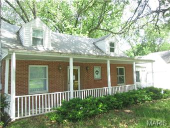 24 S Schlueter Ave, Saint Louis, MO 63135 photo 1