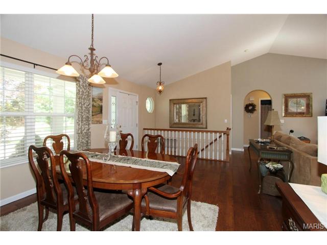 4 Legacy Ct, O'fallon, MO 63366 photo 5