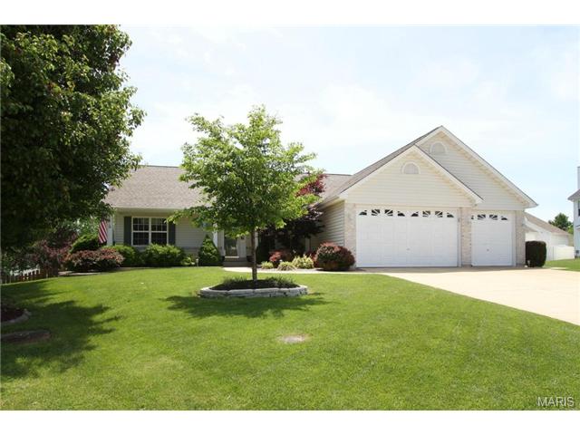 4 Legacy Ct, O'fallon, MO 63366 photo 1