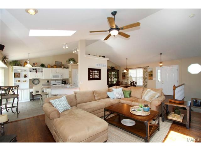 4 Legacy Ct, O'fallon, MO 63366 photo 7