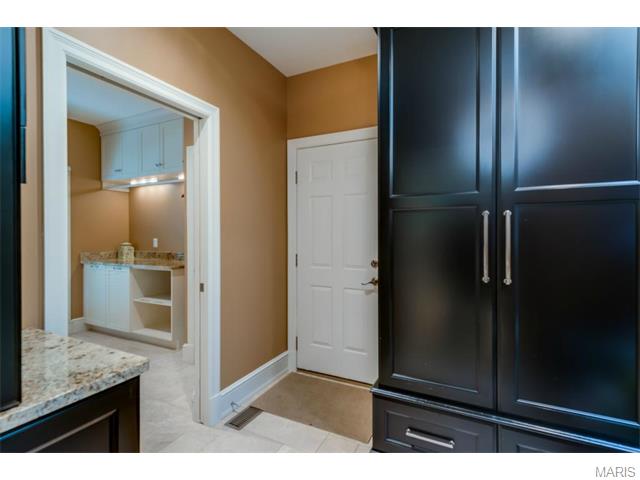 10 Frontenac Pl, Frontenac, MO 63131 photo 25