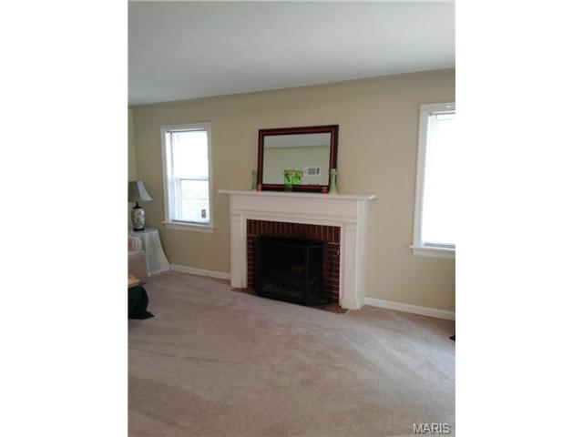 427 Robert Ave, Ferguson, MO 63135 photo 8