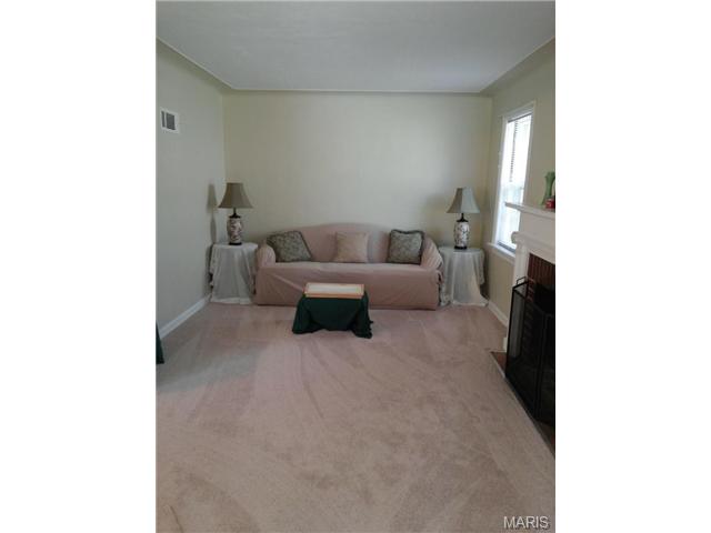 427 Robert Ave, Ferguson, MO 63135 photo 7