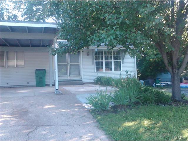 35 Cedar Rdg, Pacific, MO 63069 photo 1