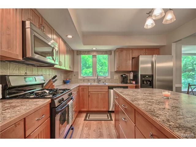 615 Wynn Pl, Ballwin, MO 63021 photo 6