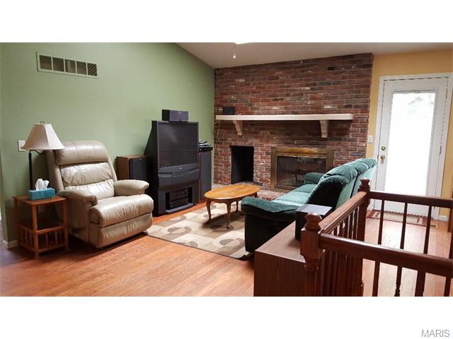 437 Melanie Mdws, Ballwin, MO 63021 photo 13