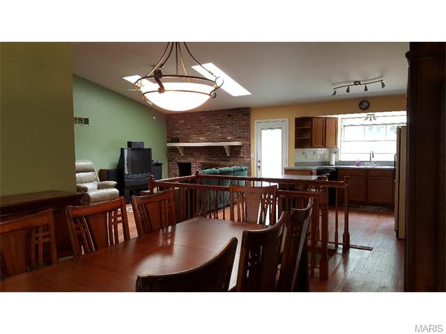 437 Melanie Mdws, Ballwin, MO 63021 photo 15