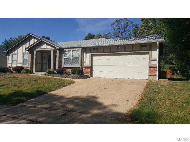 437 Melanie Mdws, Ballwin, MO 63021 photo 1