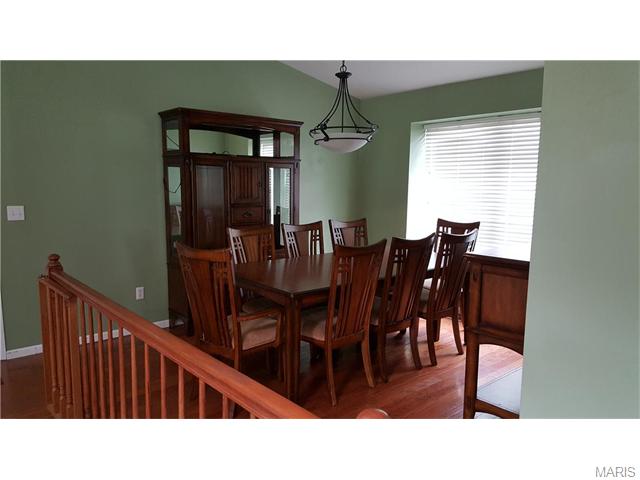 437 Melanie Mdws, Ballwin, MO 63021 photo 9