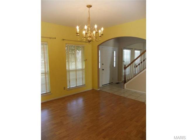 1411 Amber Wave Dr, O'fallon, MO 63366 photo 2