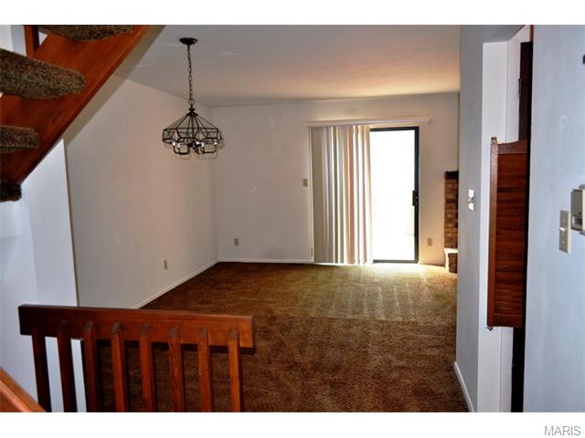 630 Painted Vis, Ballwin, MO 63021 photo 3