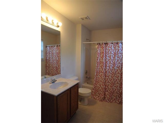 322 Tyndale, O'fallon, MO 63366 photo 5