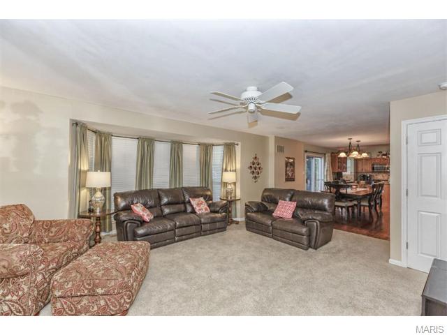 226 Arbor Crst, Ballwin, MO 63021 photo 18