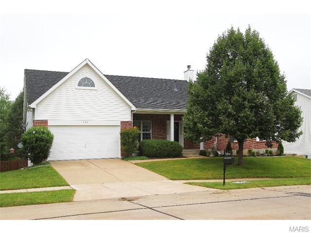 723 Castle Pines Dr, Ballwin, MO 63021 photo 1